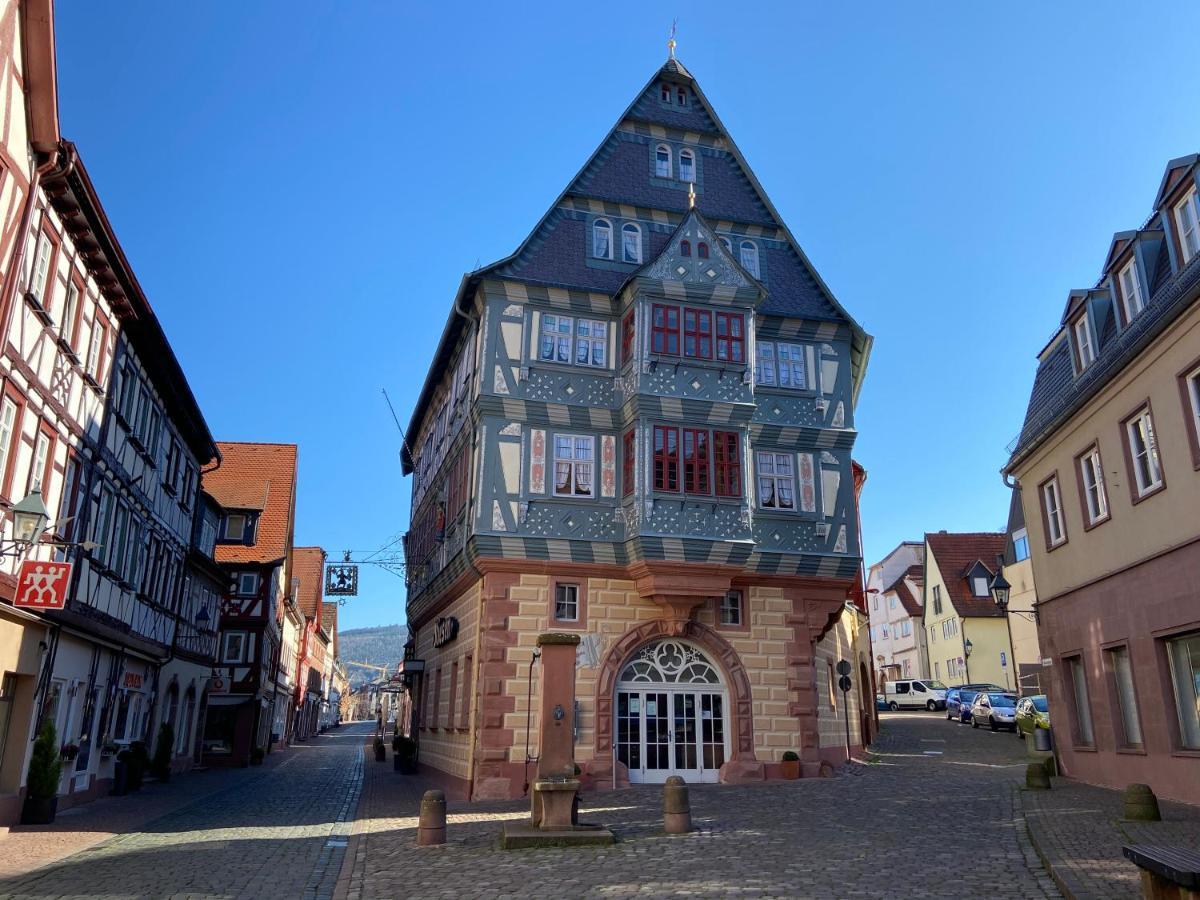 Hotel Zum Riesen - Aelteste Fuerstenherberge Deutschlands Miltenberg Buitenkant foto