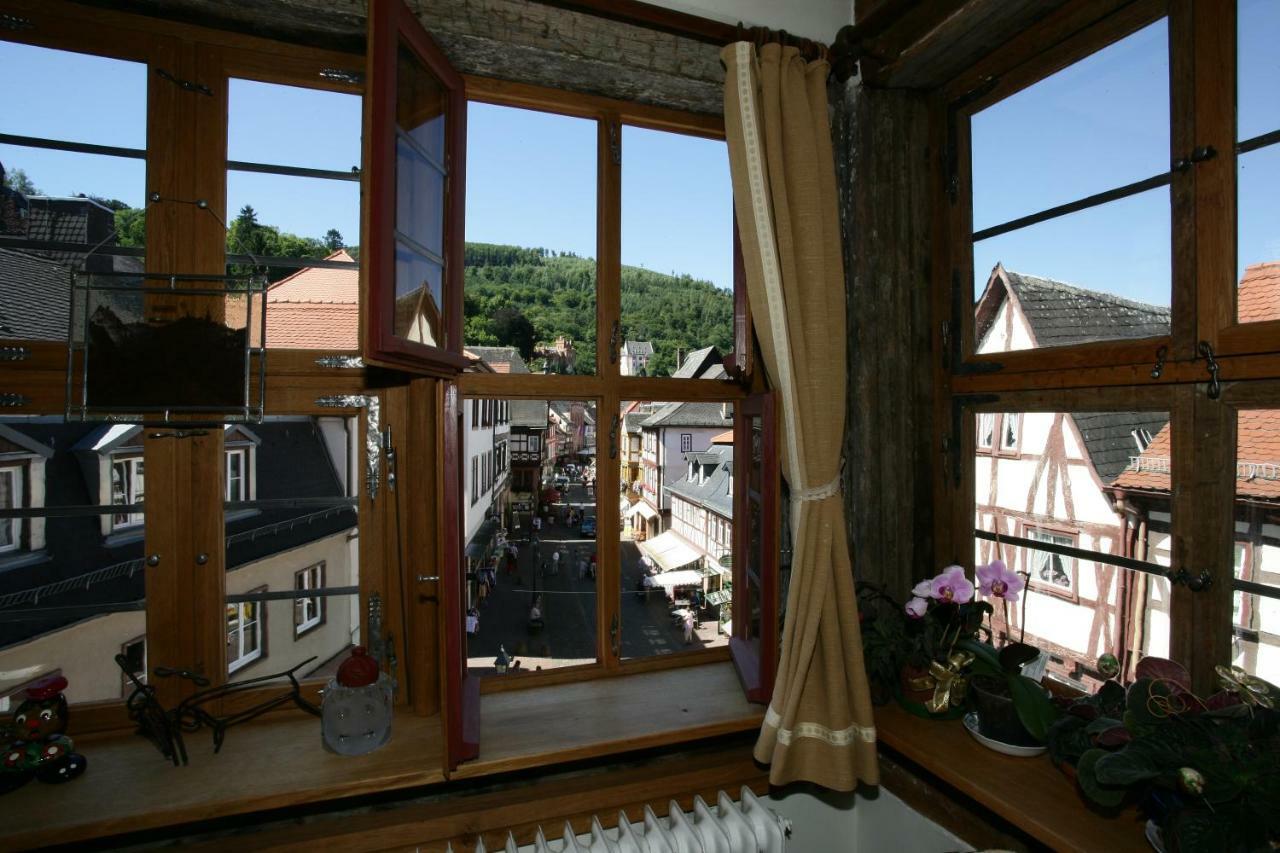 Hotel Zum Riesen - Aelteste Fuerstenherberge Deutschlands Miltenberg Buitenkant foto